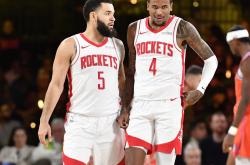 开云体育下载-火箭队射手生涯新高，助球队击败对手的简单介绍