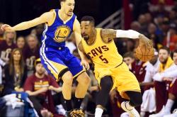 开云体育入口-包含国王碾压波兰男篮，乔治·希尔统治全场的词条