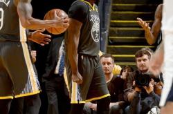 开云足球直播-魔术碾压吉林队，乔治统治全场的简单介绍