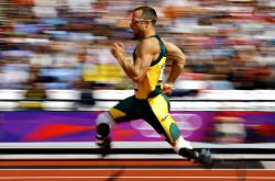 开云下载-钢铁防线与领袖诞生，阿坎吉在多特蒙德式胜利中接管美加墨世界杯