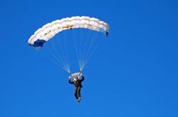 开云体育app-鹈鹕展翅破华南虎，字母哥关键一击定乾坤