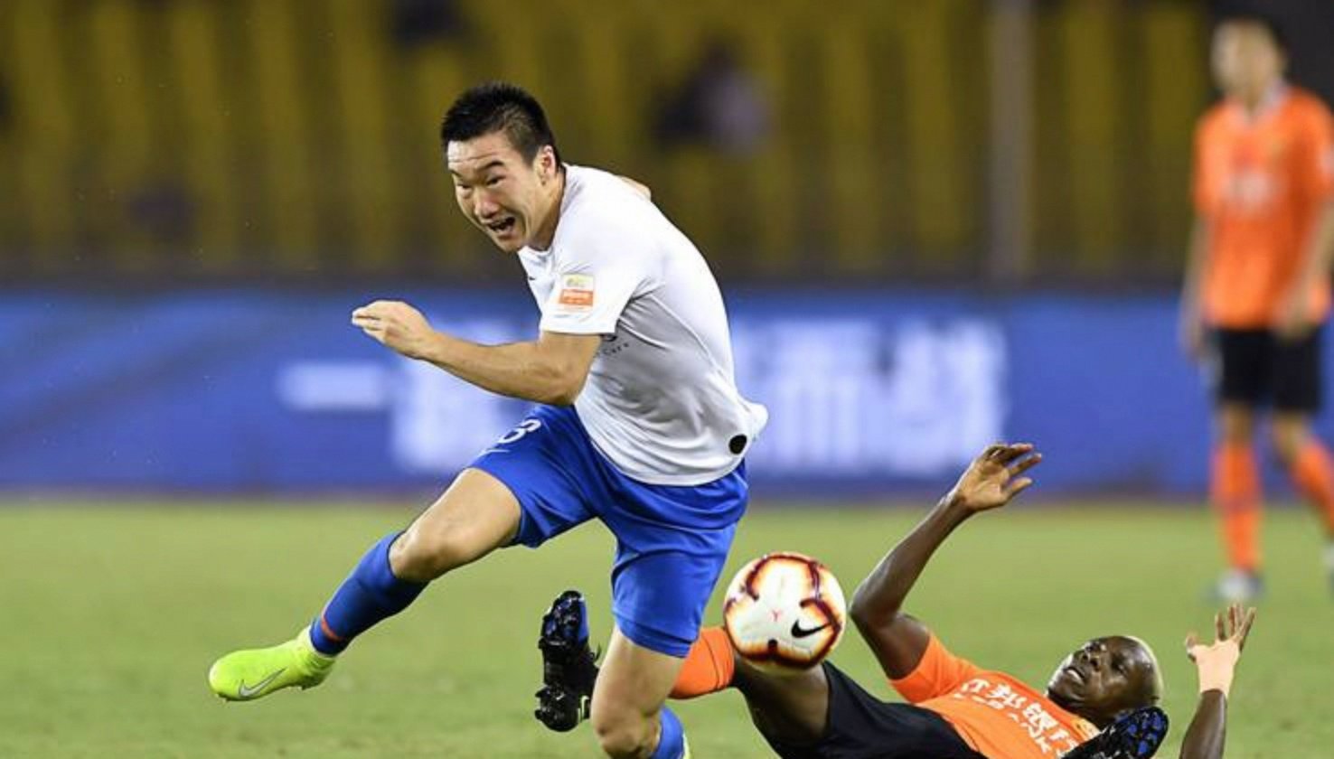 关于球员场外风波不断,球队士气受到影响的信息 关于球员场外风波不断,球队士气受到影响的信息