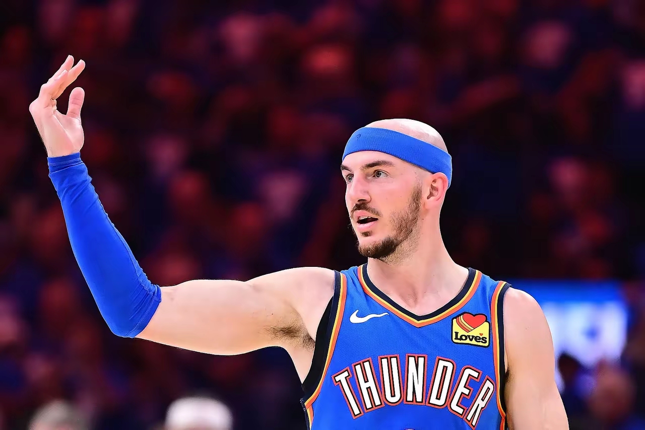 关于湖人B队横扫马刺，卡鲁索一己之力扛起全队的信息