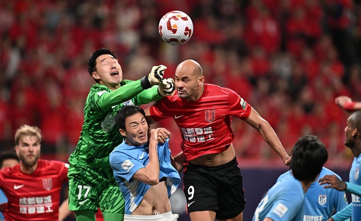 包含赛场上球星们闪耀光芒展现实力的词条