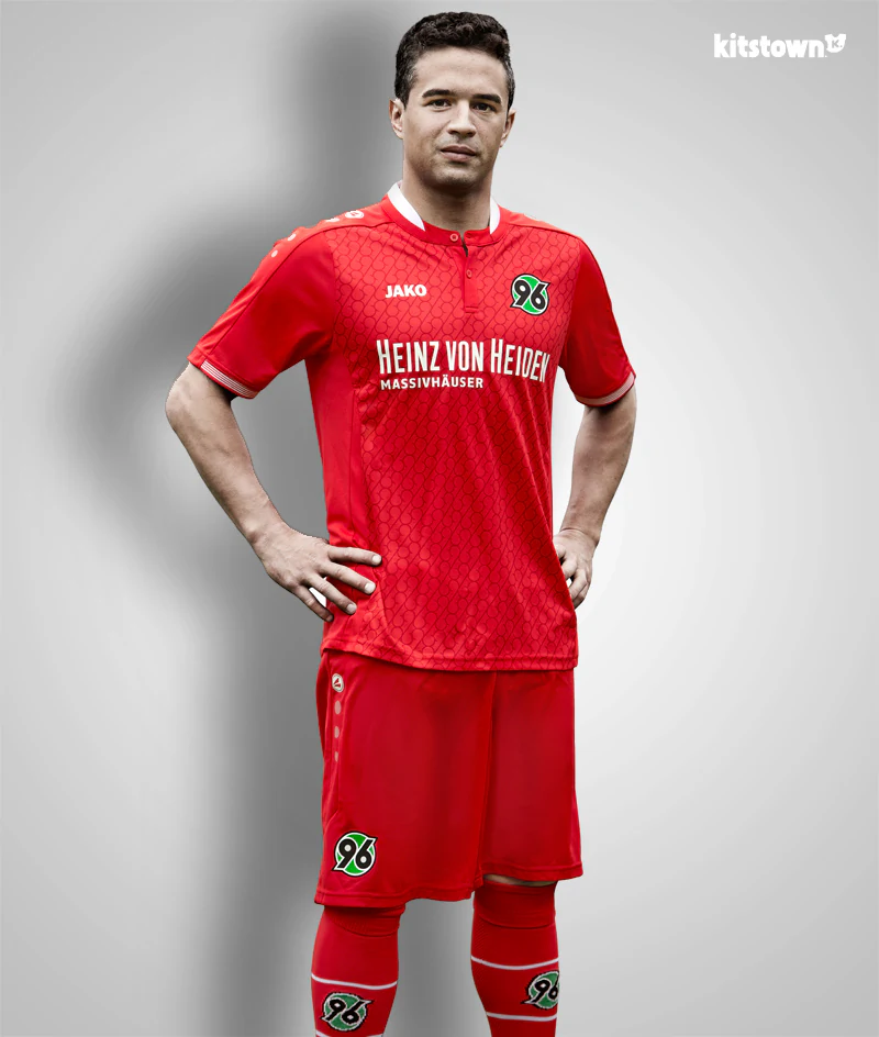 包含汉诺威球队主场小胜，喜获三分的词条