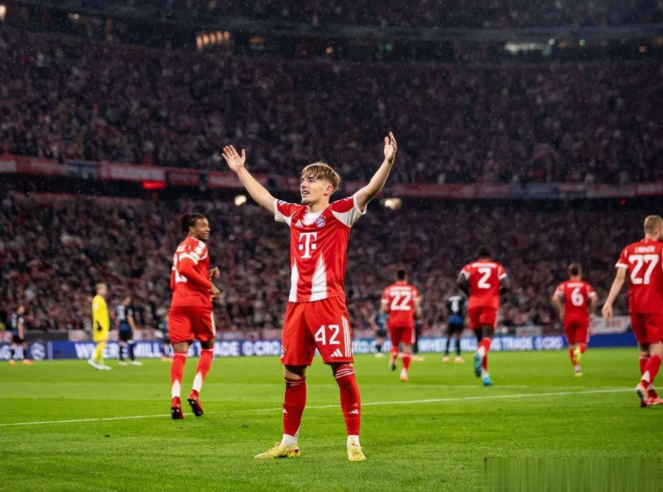 阿贾克斯小胜，英超球队欧冠之路岌岌可危的简单介绍