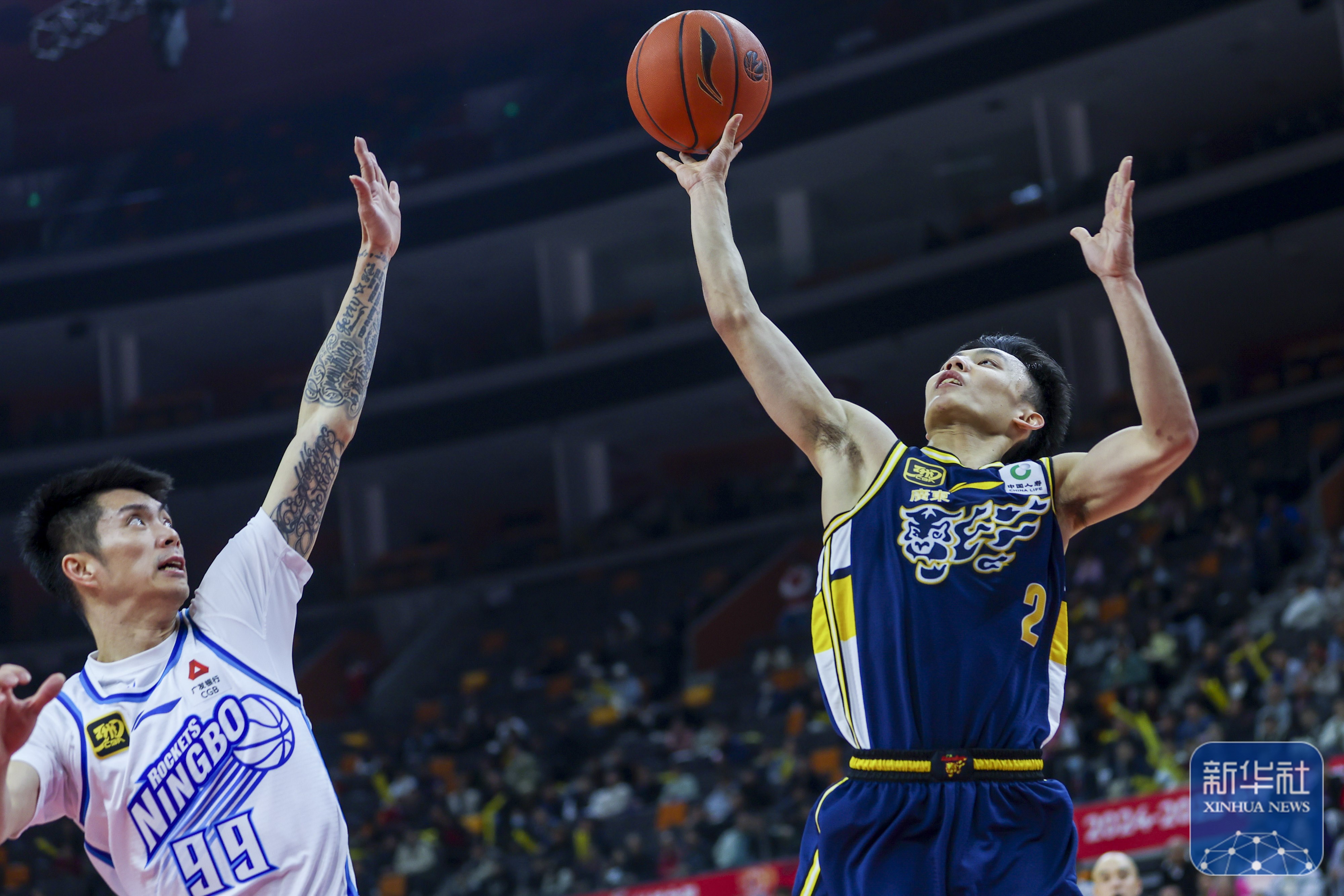 广西男篮主场迎胜,稳步前进 广西男篮主场迎胜,稳步前进