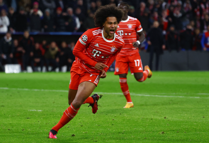 阿贾克斯战胜利物浦，豪取关键胜利的简单介绍