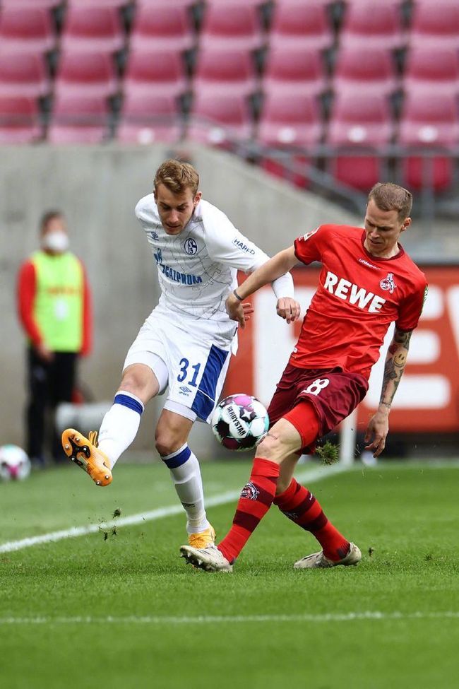 包含科隆遭遇惨败，降级压力重重的词条