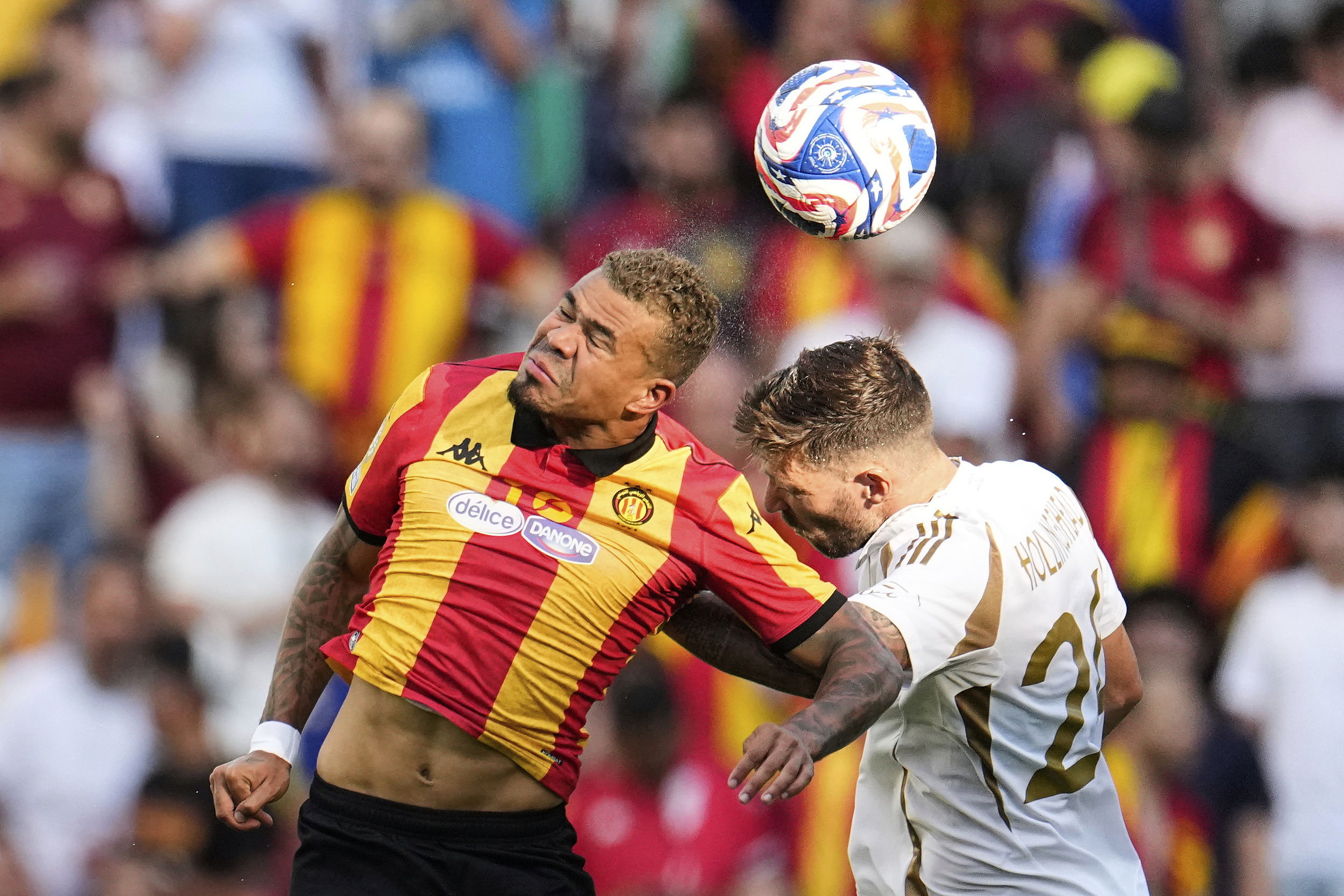 洛杉矶FC考虑引进意甲球员补强阵容的简单介绍