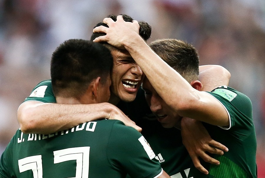 包含巴萨血洗土耳其，孙兴慜统治全场的词条