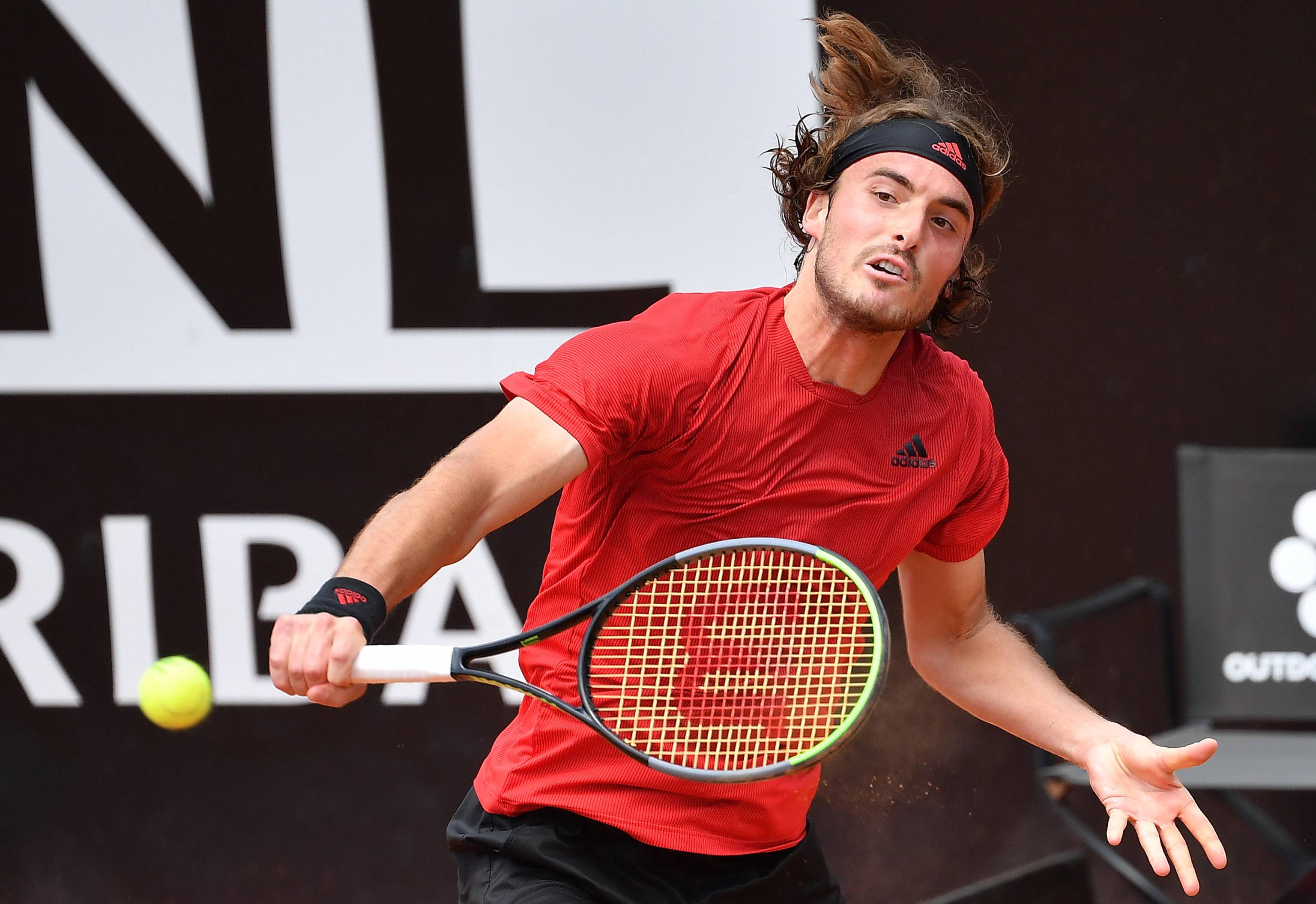 包含温网逆转ATP总决赛，西西帕斯点燃赛场的词条