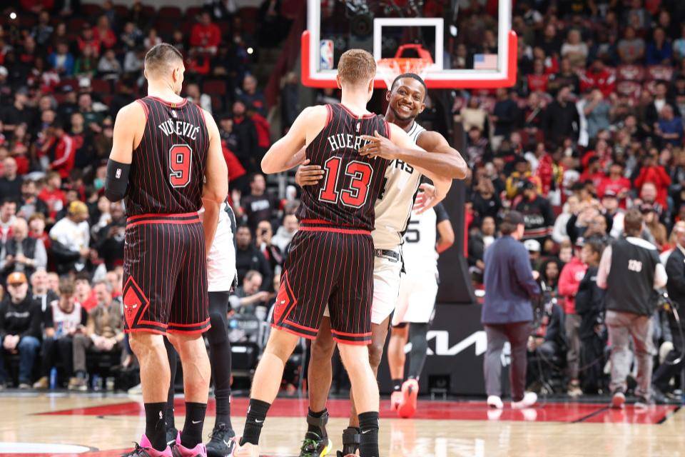 公牛横扫马刺，塔图姆关键制胜的简单介绍