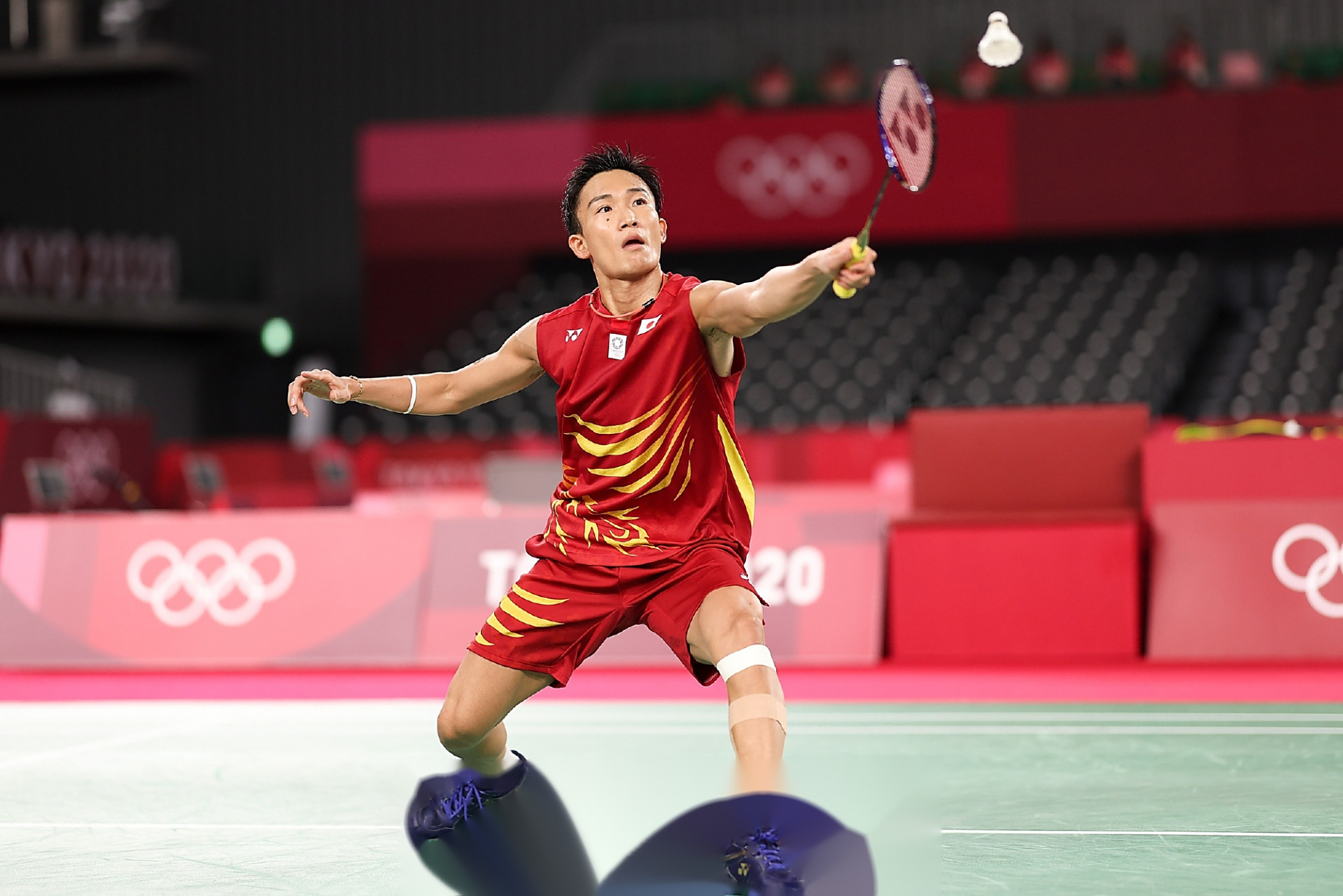 关于日本羽毛球队险胜中国羽毛球队，桃田贤斗爆发神勇的信息