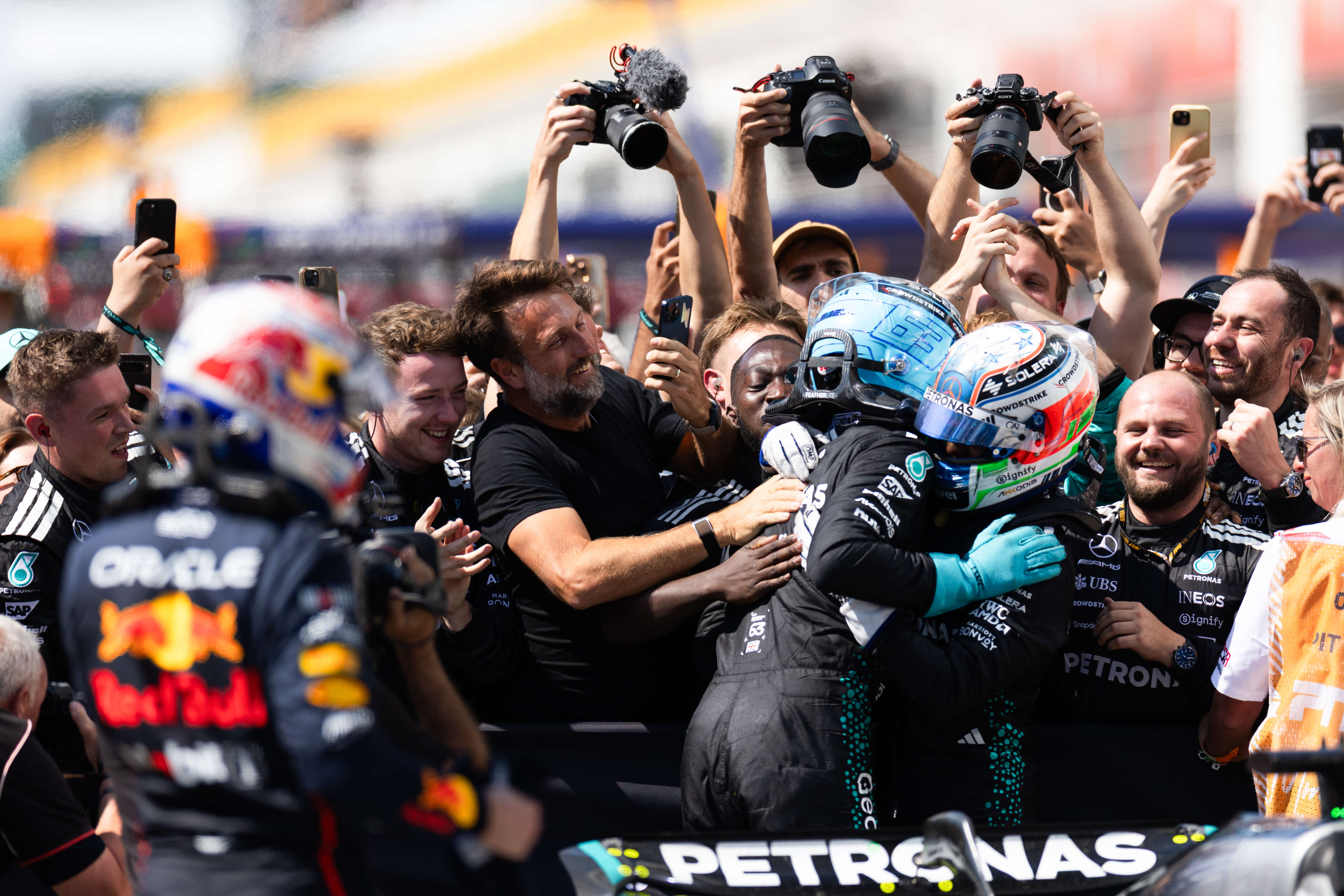 关于索伯车队碾压威廉姆斯，诺里斯状态火热的信息