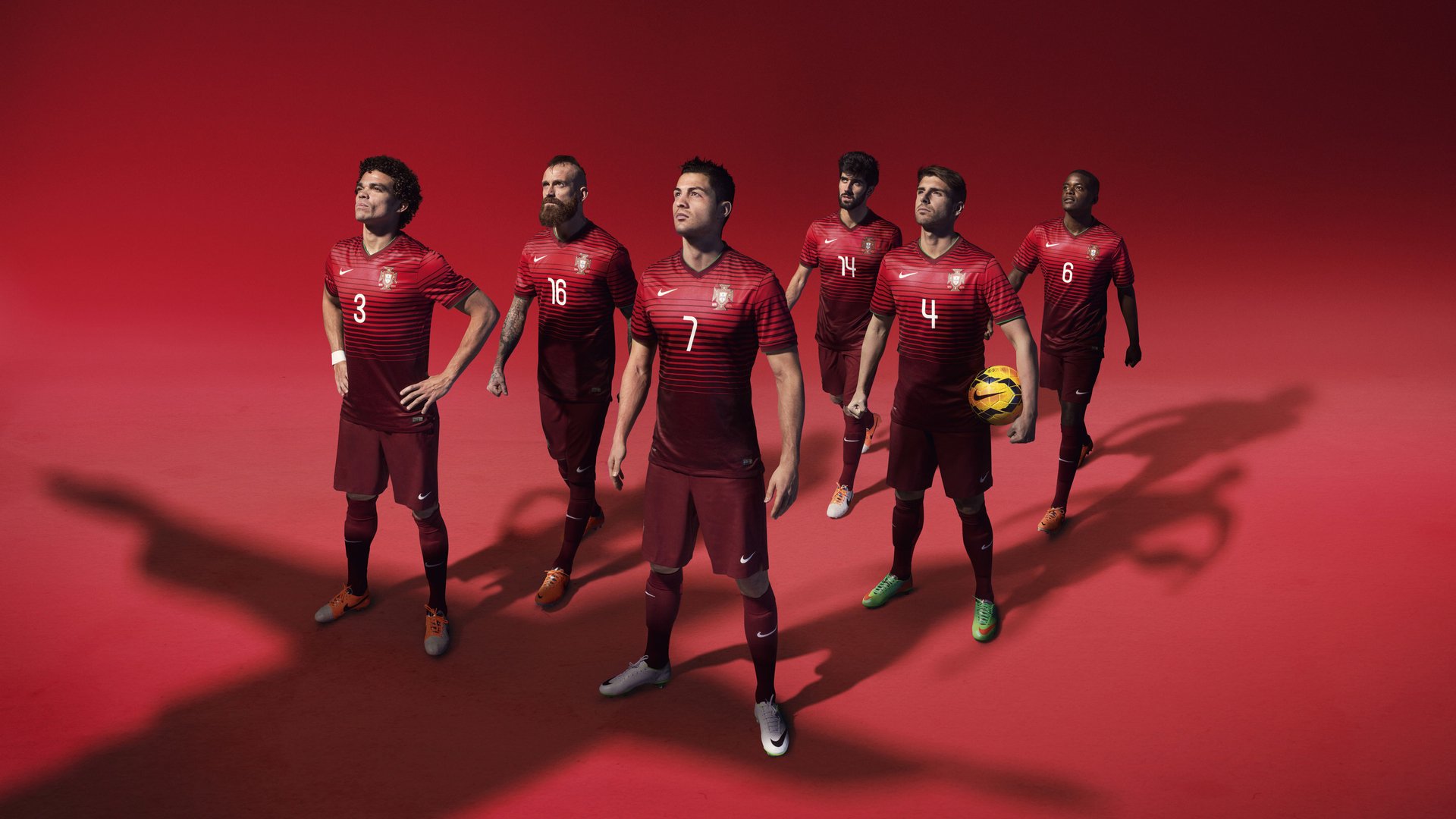 波兰横扫伊朗,巴雷拉成为关键先生,一场战术与意志的胜利