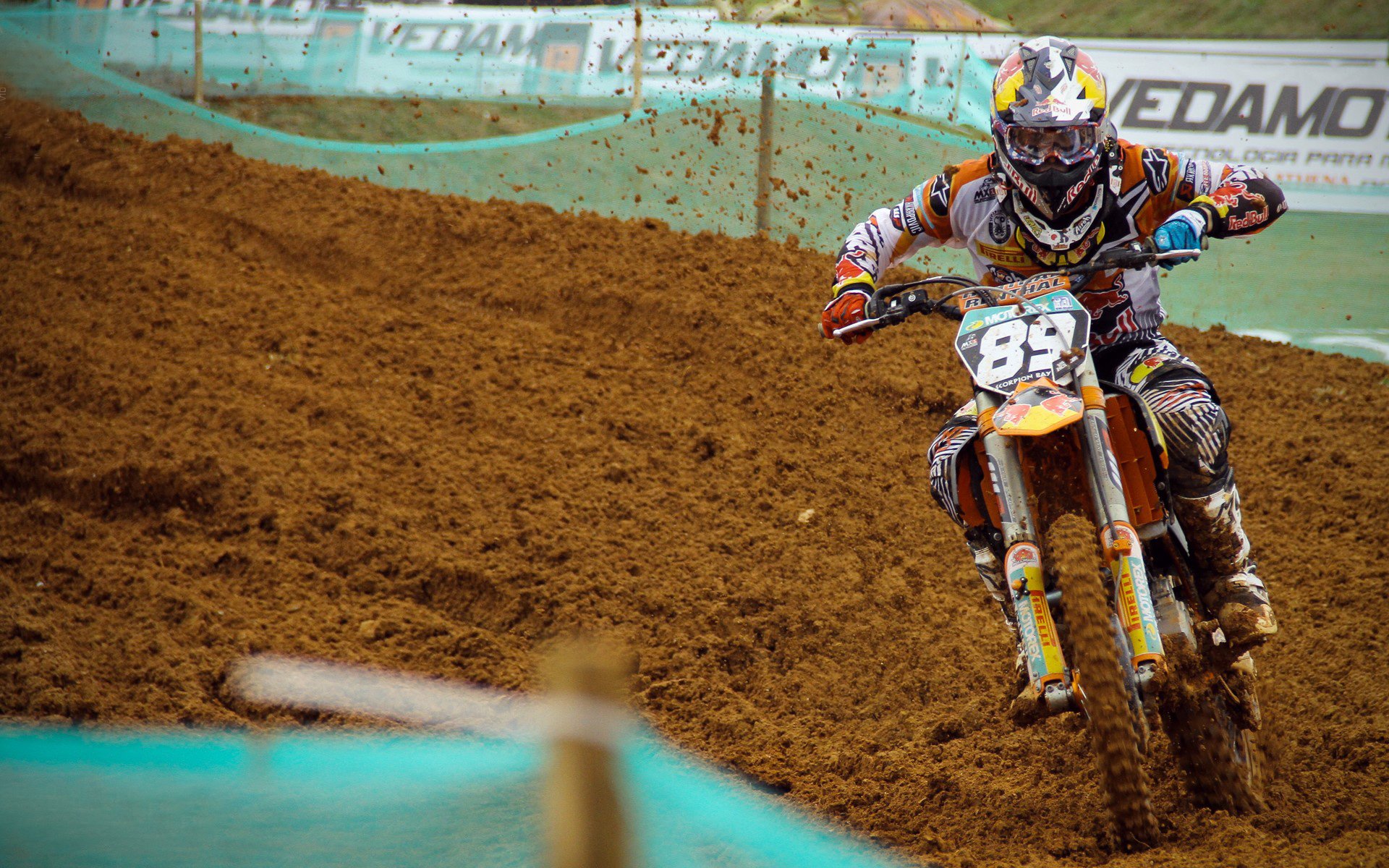 萨内状态火热引领战术革命，莱比锡红牛高效压制多特蒙德